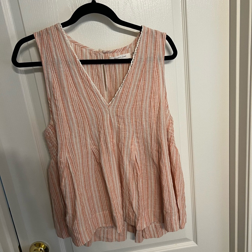 Flowy Tank
